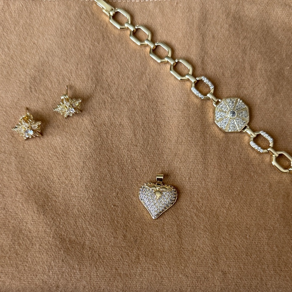 Pretty Bird Gold Jewelry Bundle